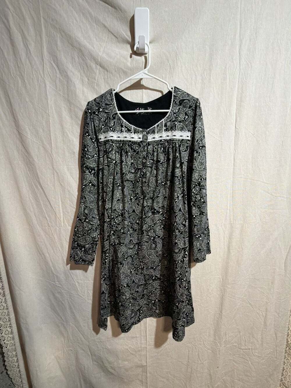 Aria Collection Paisley Print Square Neck Long Sleeve Nightgown